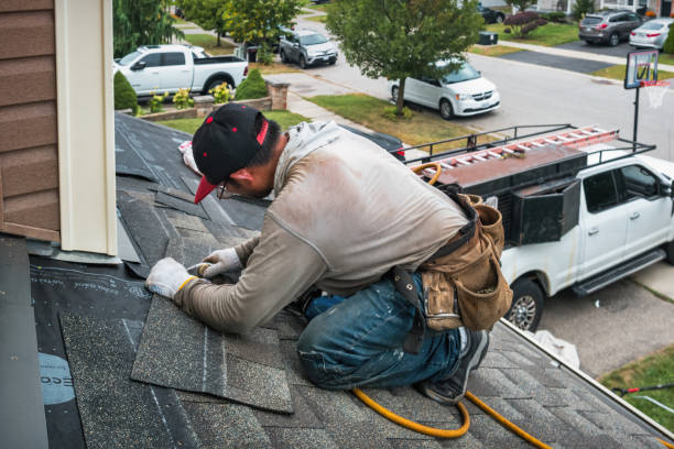 Professional Roofing technician working in Elizabeth, NJ